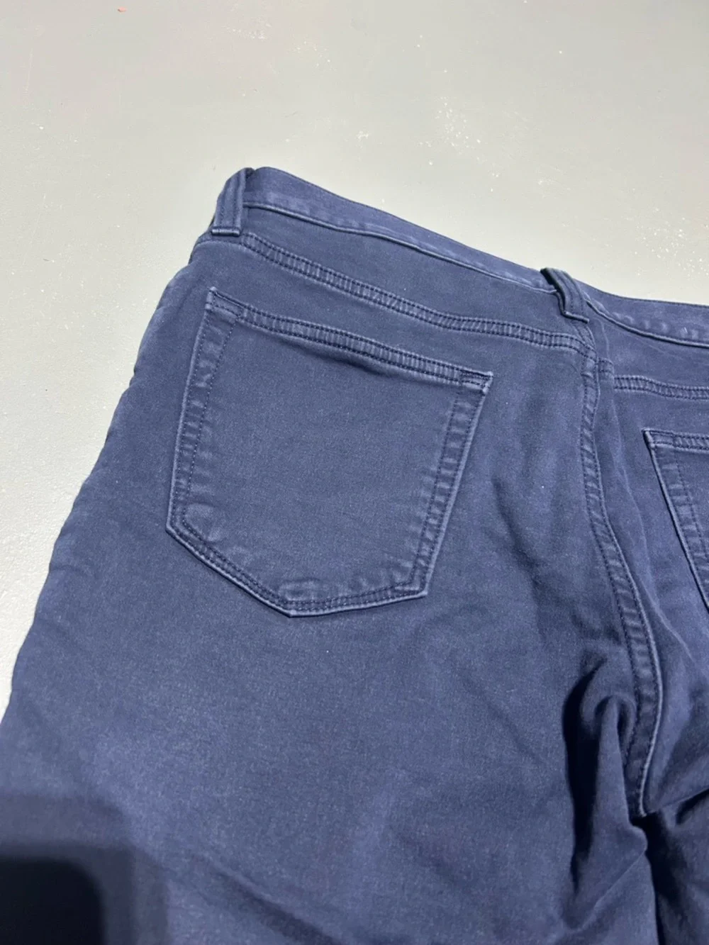 Banana Republic Blue Traveler Skinny Fit Stretch Soft Jean Pants (Men’s 34 x 32)